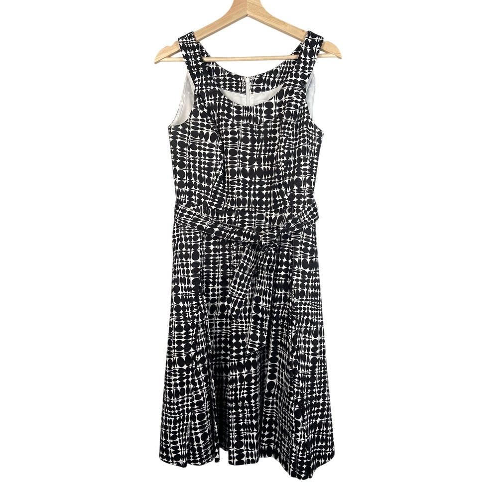Calvin Klein Black White Pleated Sheath Dress Career Sleeveless‎ Size 8 P Belted